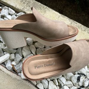 Pierre Dumas Clogs, 8.5